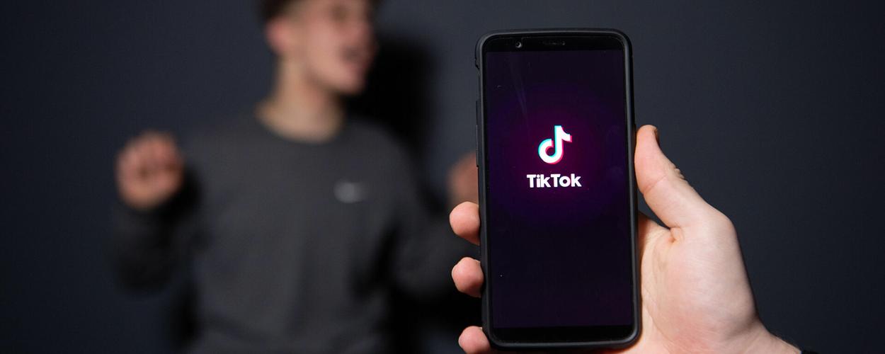 TikTok cycling videos share scenic views along the way 